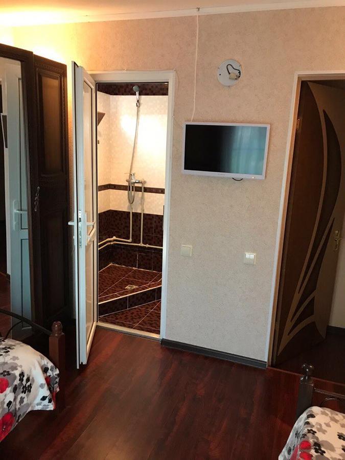 Nina Mini Hotel Gagra Buitenkant foto