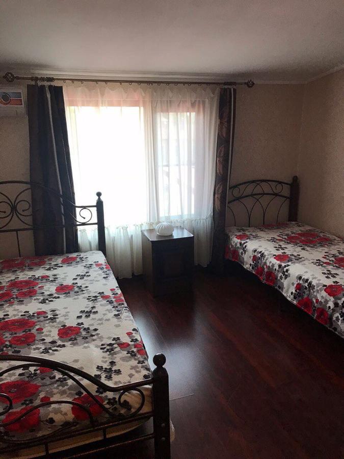 Nina Mini Hotel Gagra Buitenkant foto